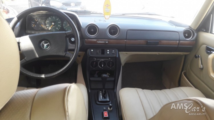 Mercedes-Benz 240 TD W123