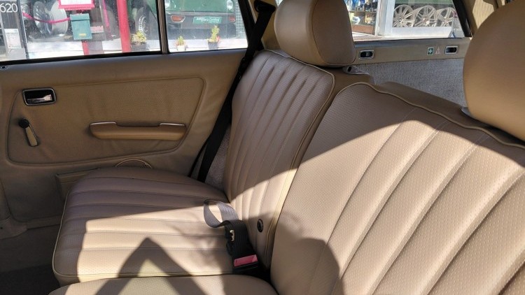 Mercedes-Benz 240 TD W123