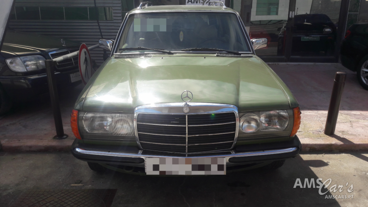 Mercedes-Benz 240 TD W123