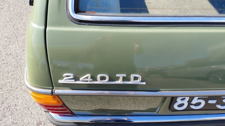 Mercedes-Benz 240 TD W123