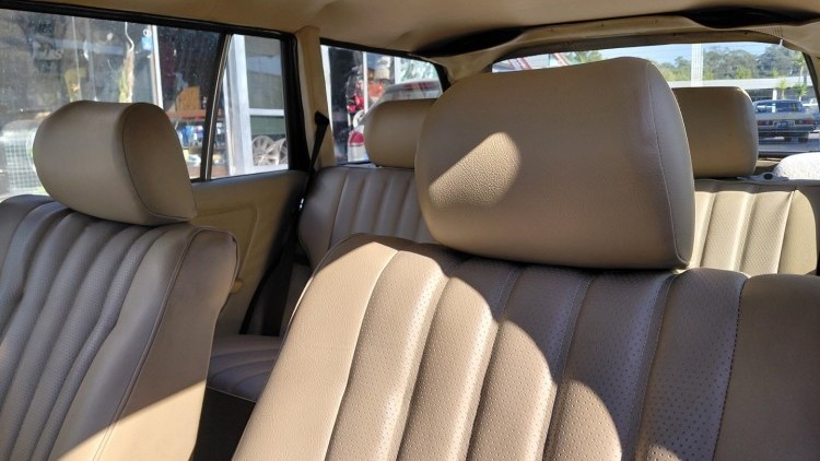Mercedes-Benz 240 TD W123