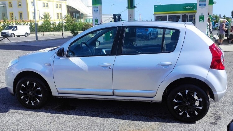 Dacia Sandero 1.2 LAUREATE