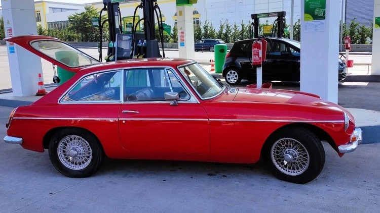 MG MGB GT