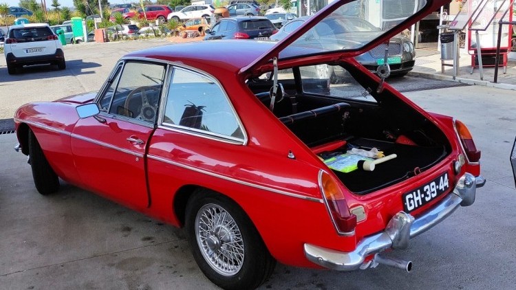 MG MGB GT