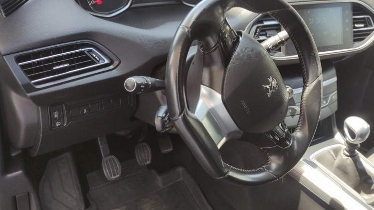 Peugeot 308 SW 1500 HDI 130cv