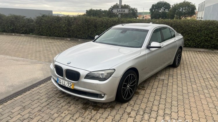 BMW S&eacute;rie 7 - 730 D