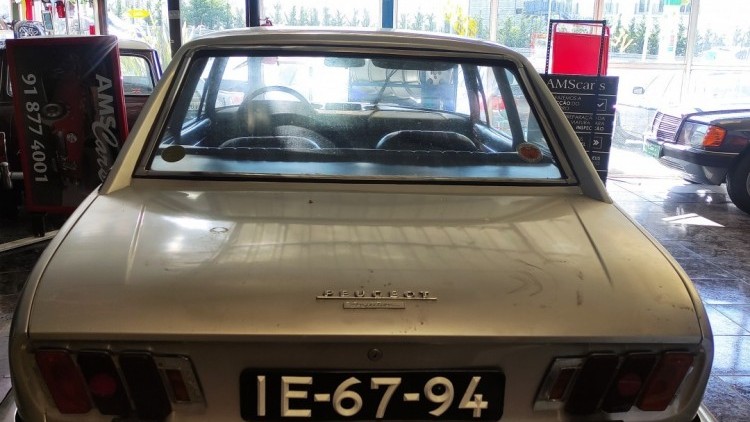 Peugeot 504 coupe 2.0