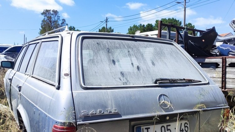 Mercedes-Benz 240 TD