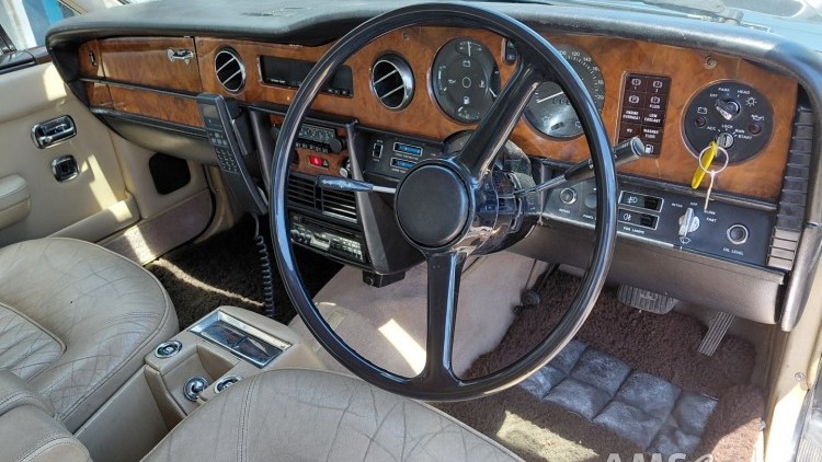 Rolls Royce Silver Spirit