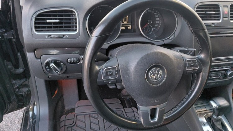 Volkswagen Golf 1.6 TDI DSG