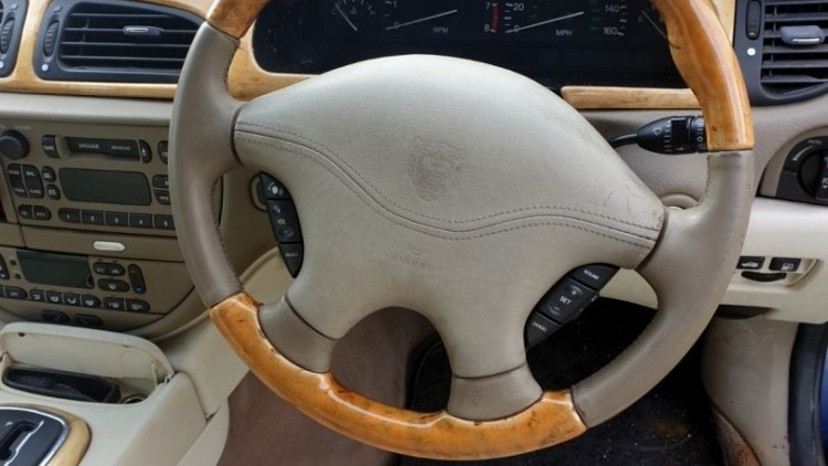 Todos as pe&ccedil;as dispon&iacute;veis